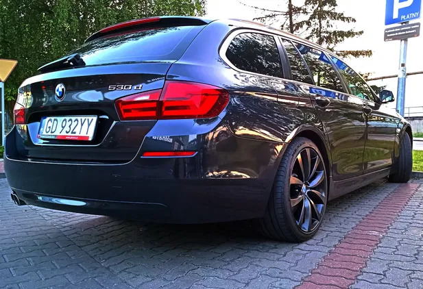 BMW Seria 5 cena 65000 przebieg: 215000, rok produkcji 2011 z Gdańsk małe 16